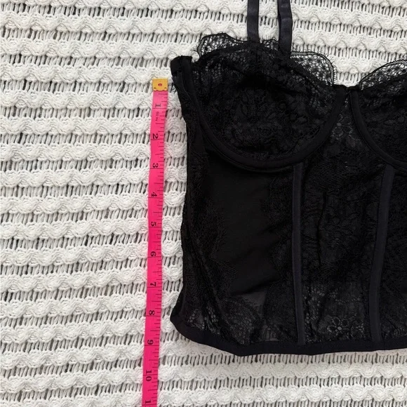 KATHY Vintage-Inspired Whimisgoth Feminine Edgy Glam Black Lace Corset Top Sz M - Picture 15 of 16
